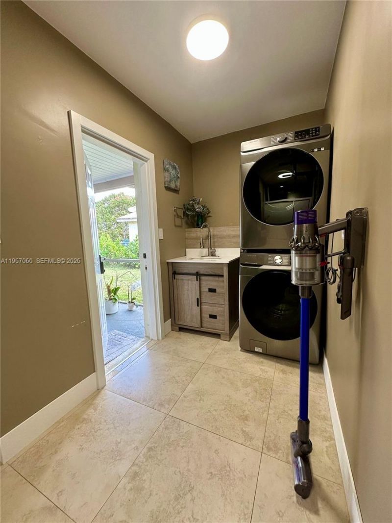 8203 NW 37th St, Coral Springs, FL 33065 Photo