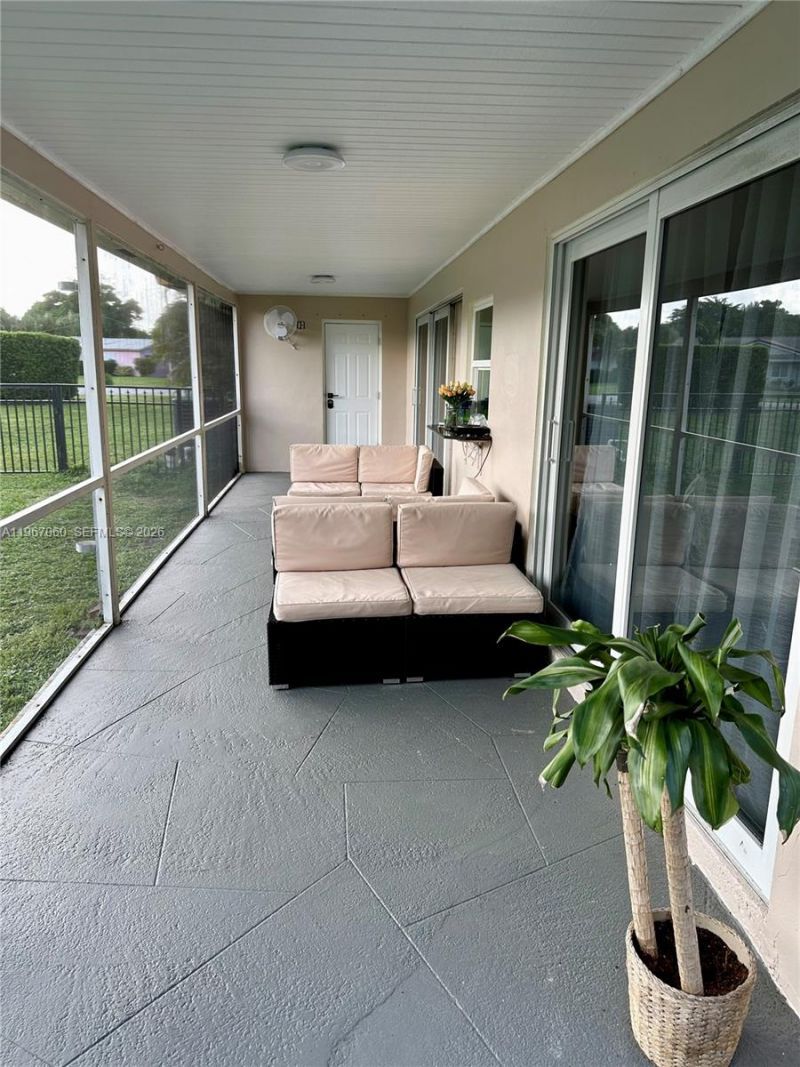 8203 NW 37th St, Coral Springs, FL 33065 Photo