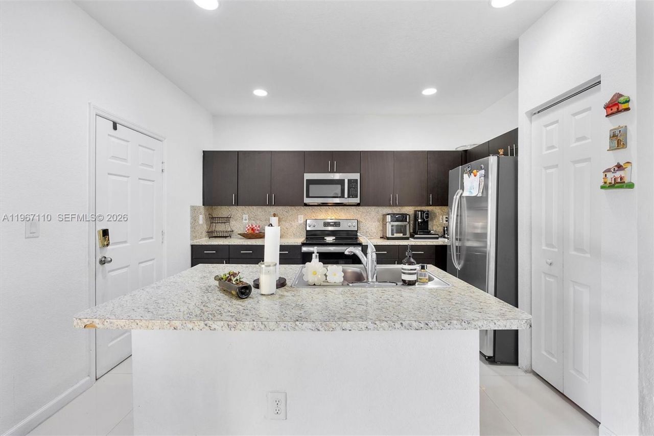 24557 SW 117th Ave, Homestead, FL 33032 Photo