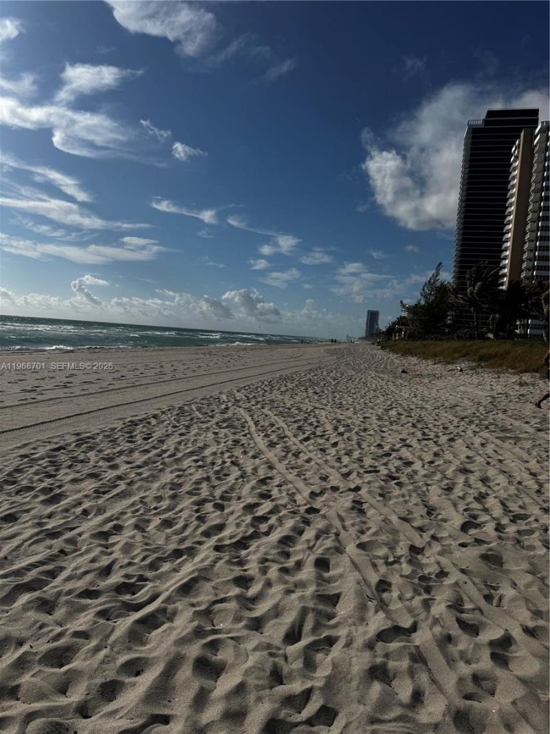 1913 S Ocean Dr, Unit 115, Hallandale Beach, FL 33009 Photo