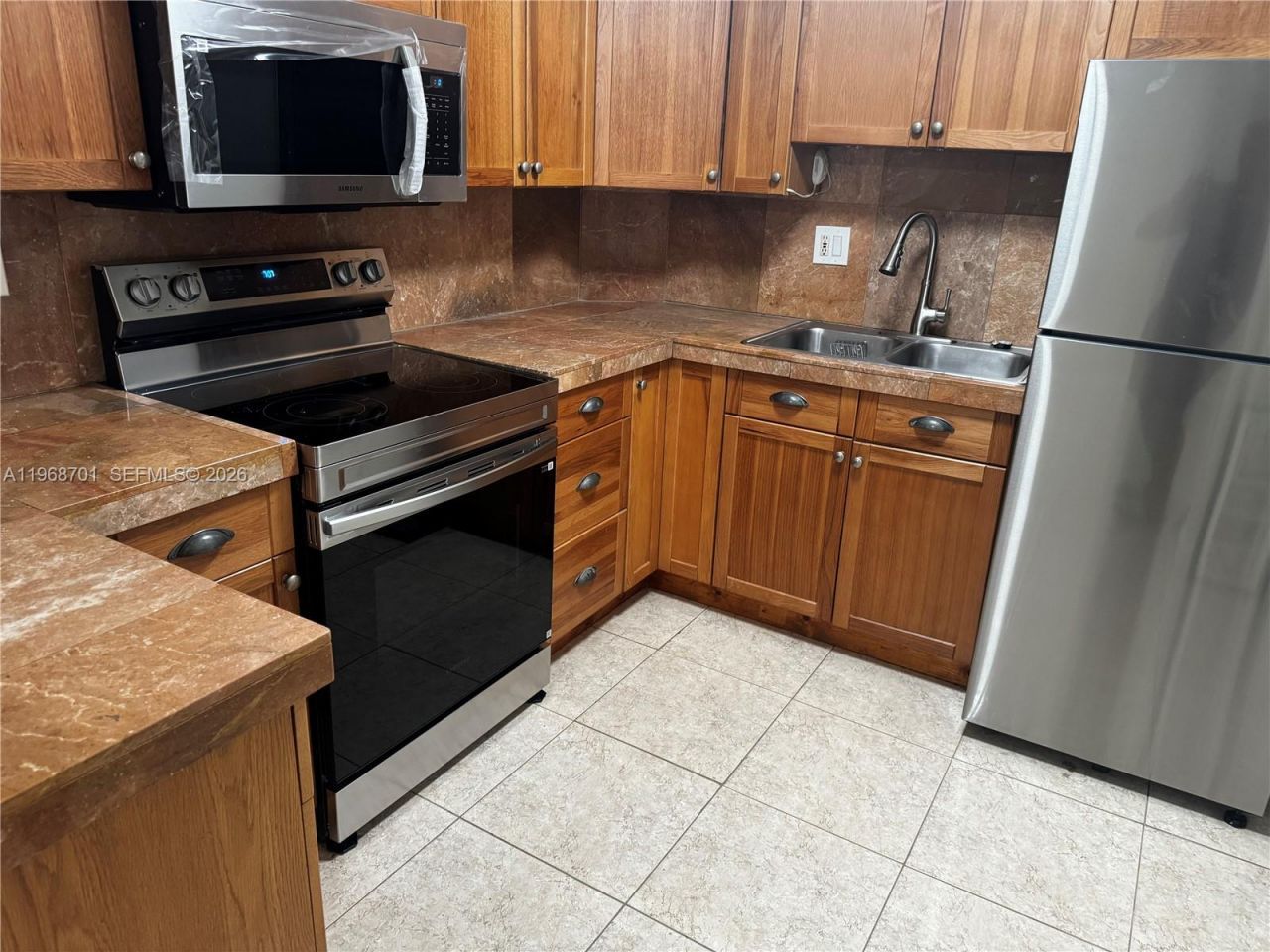 1913 S Ocean Dr, Unit 115, Hallandale Beach, FL 33009 Photo