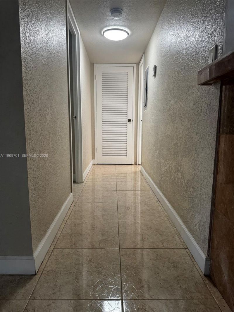 1913 S Ocean Dr, Unit 115, Hallandale Beach, FL 33009 Photo