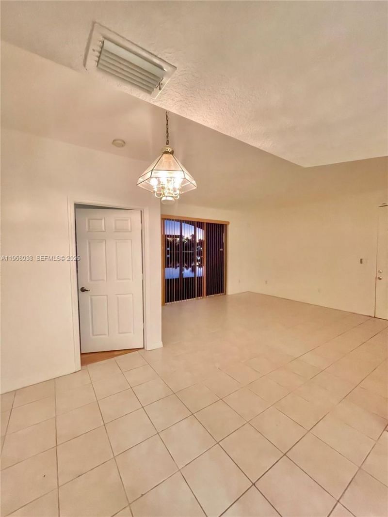 745 SW 148th Ave, Unit 815, Sunrise, FL 33325 Photo