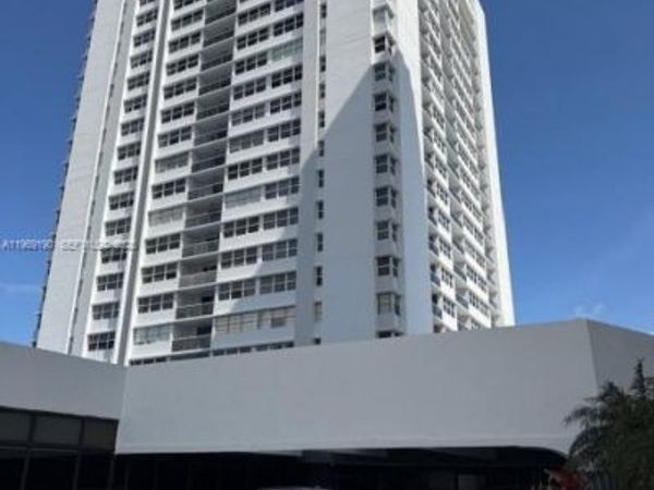 1890 S Ocean Dr, Unit TS 105E, Hallandale Beach, FL 33009