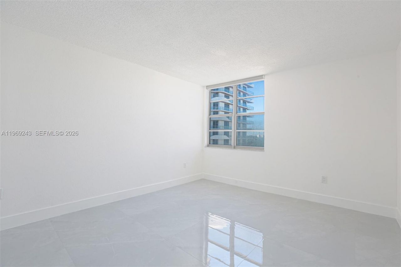 6801 Indian Creek Dr, Unit 608, Miami Beach, FL 33141 Photo