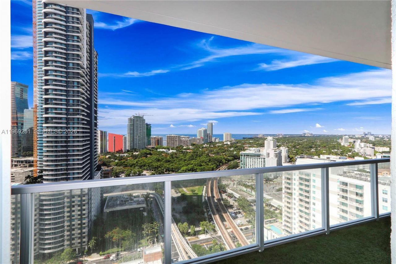 79 SW 12th St, Unit 3002-S, Miami, FL 33130 Photo