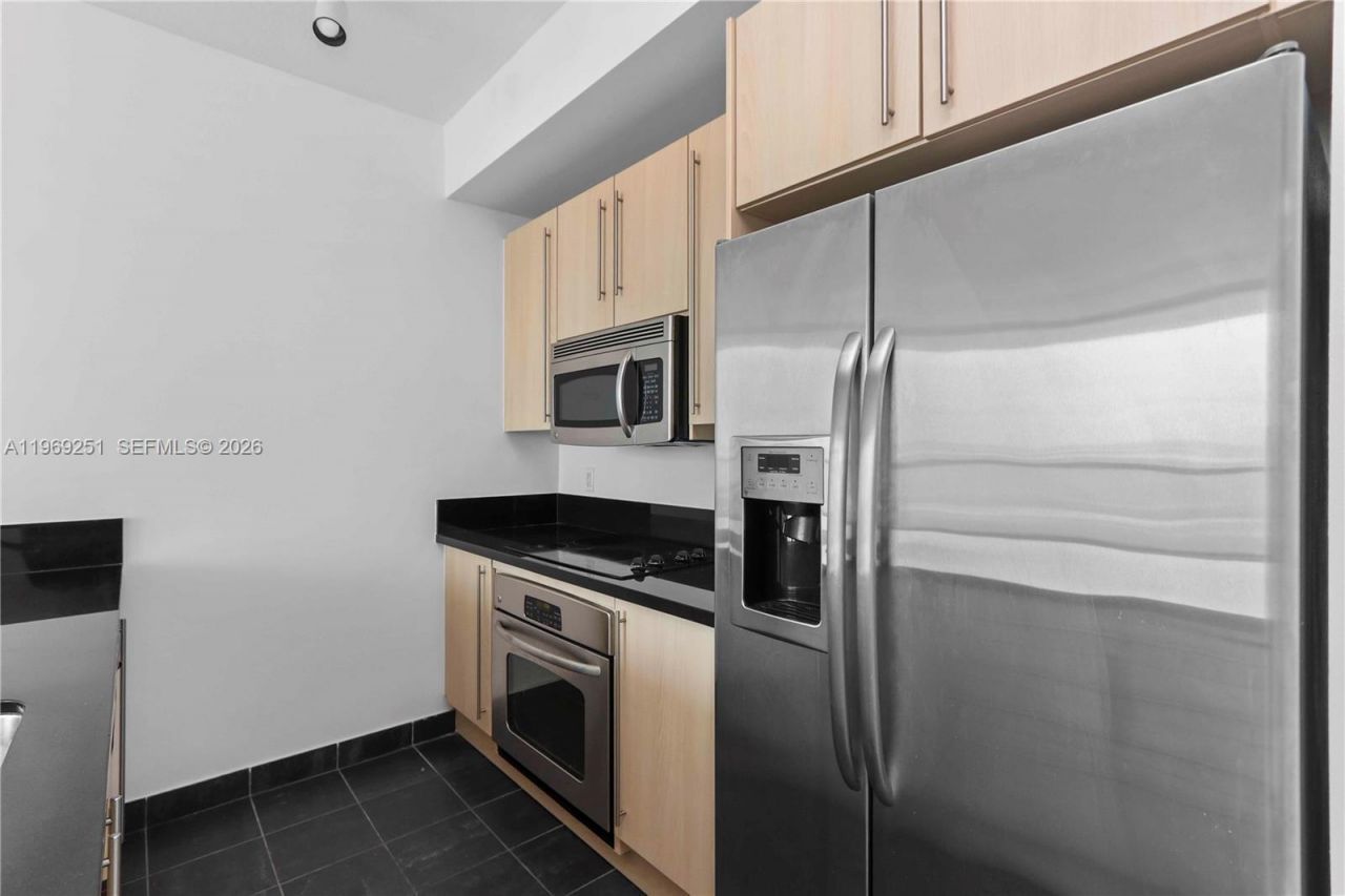 79 SW 12th St, Unit 3002-S, Miami, FL 33130 Photo