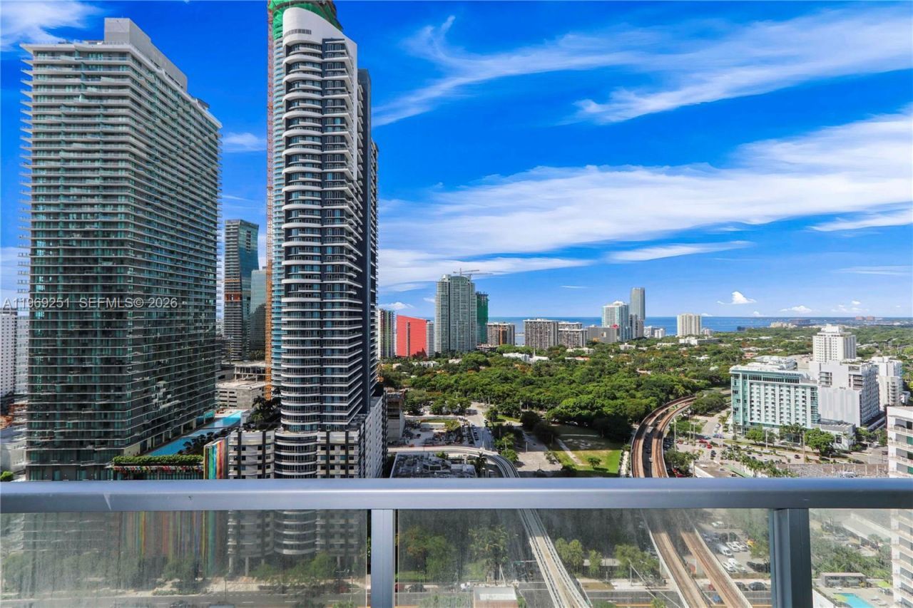 79 SW 12th St, Unit 3002-S, Miami, FL 33130 Photo