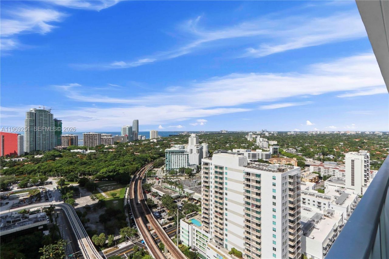 79 SW 12th St, Unit 3002-S, Miami, FL 33130 Photo