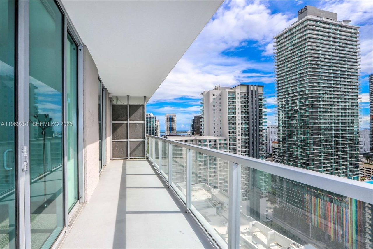 79 SW 12th St, Unit 3002-S, Miami, FL 33130 Photo