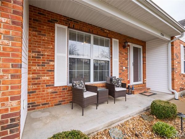 2206 Martina Drive, Washington, MO 63090