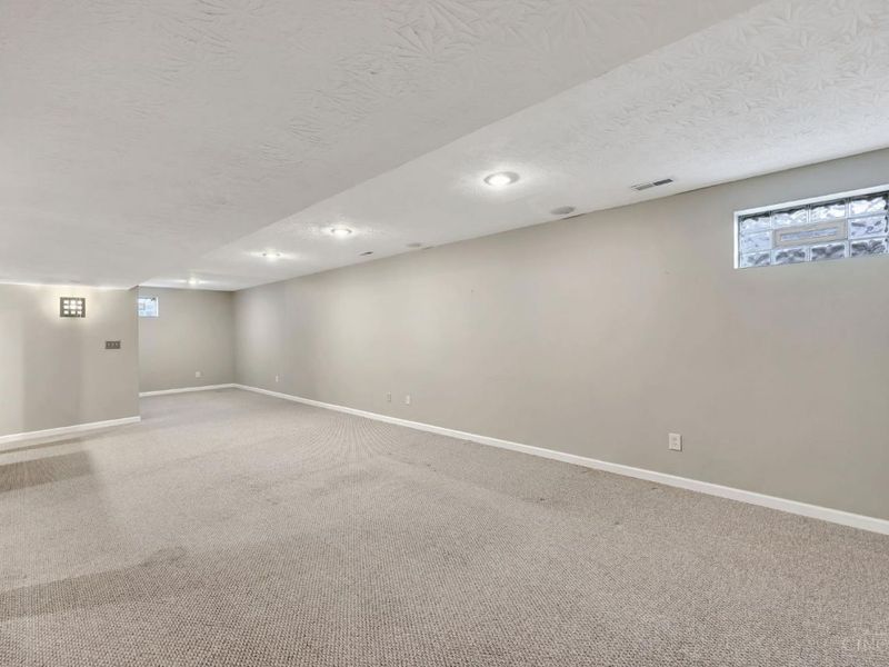8400 S Port Drive, West Chester, OH 45069 Photo 39