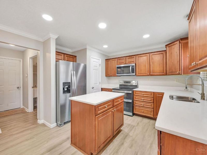 8400 S Port Drive, West Chester, OH 45069 Photo 7