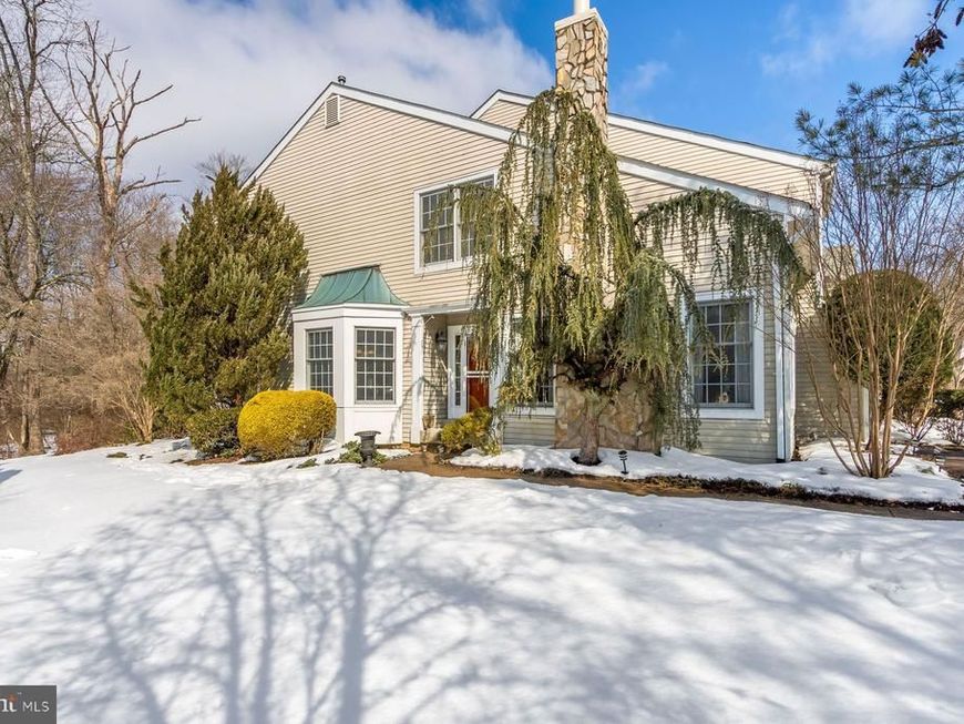 11 Bogey Circle, Doylestown, PA 18901 Main Photo