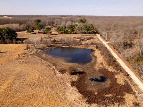 000 Traw Lane, Mammoth Spring, AR 72554