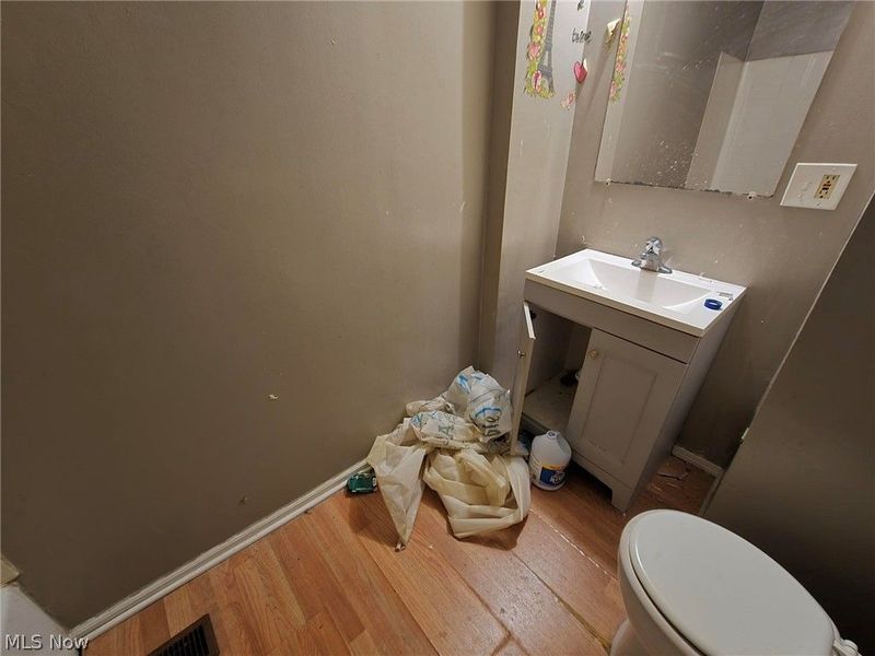 15831 Trafalgar Avenue, Cleveland, OH 44110 Photo 12