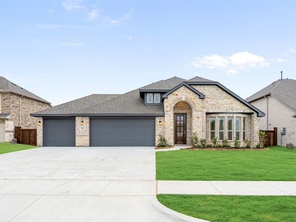 2203 Redding Drive, Mansfield, TX 76084