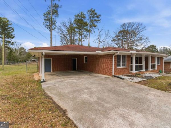 2393 Lilla Circle SW, Atlanta, GA 30310