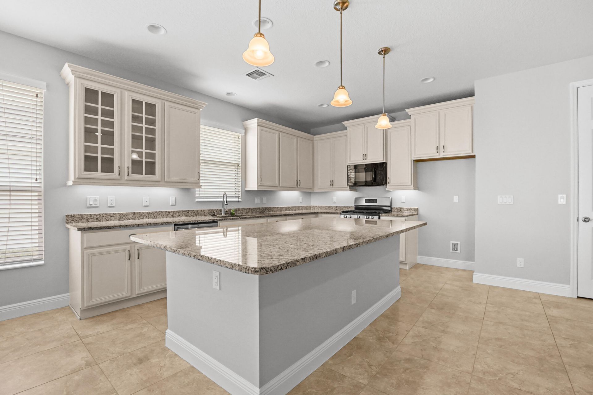 10139 SW Cypress Wood Court, Port Saint Lucie, FL 34987 Photo