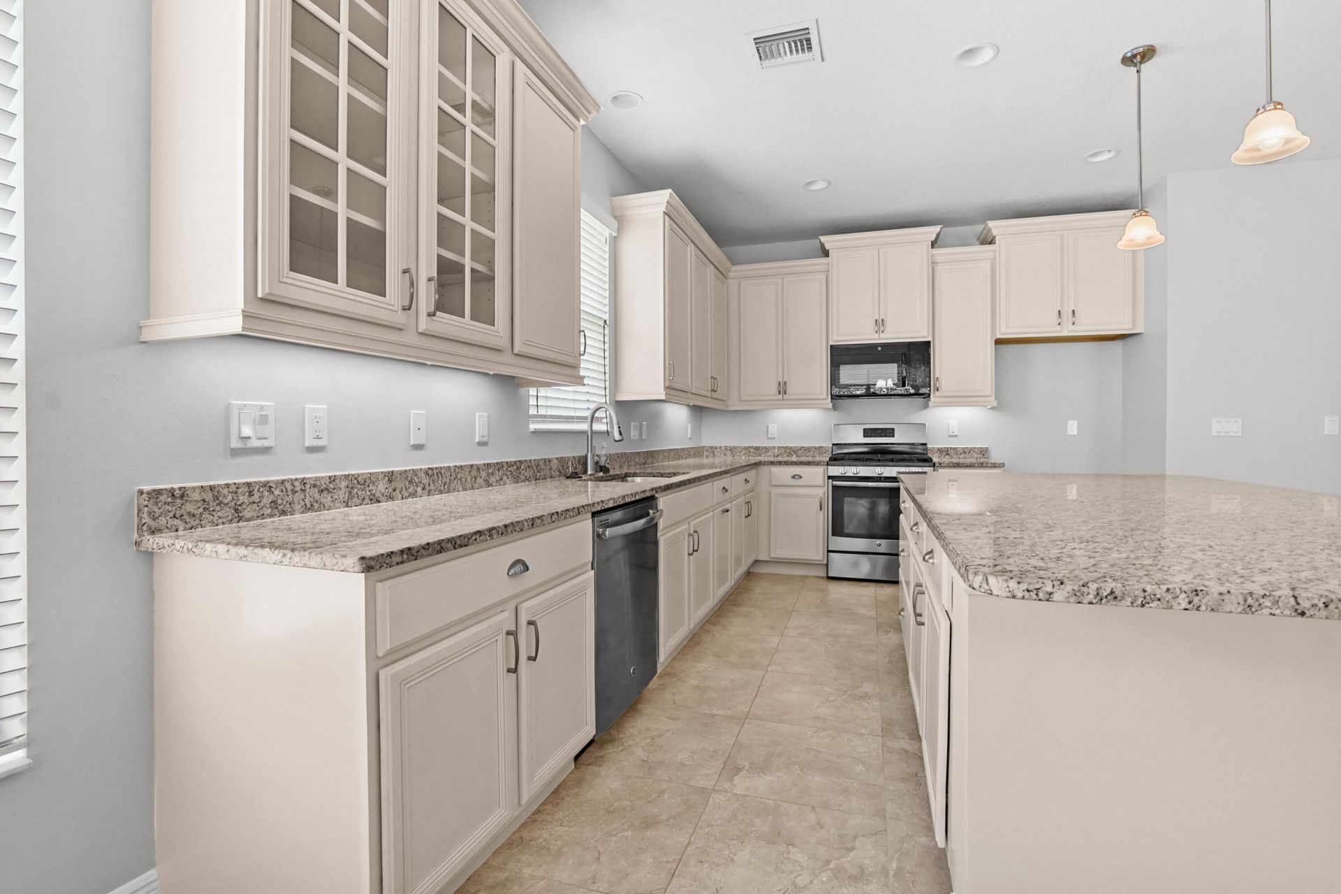 10139 SW Cypress Wood Court, Port Saint Lucie, FL 34987 Photo