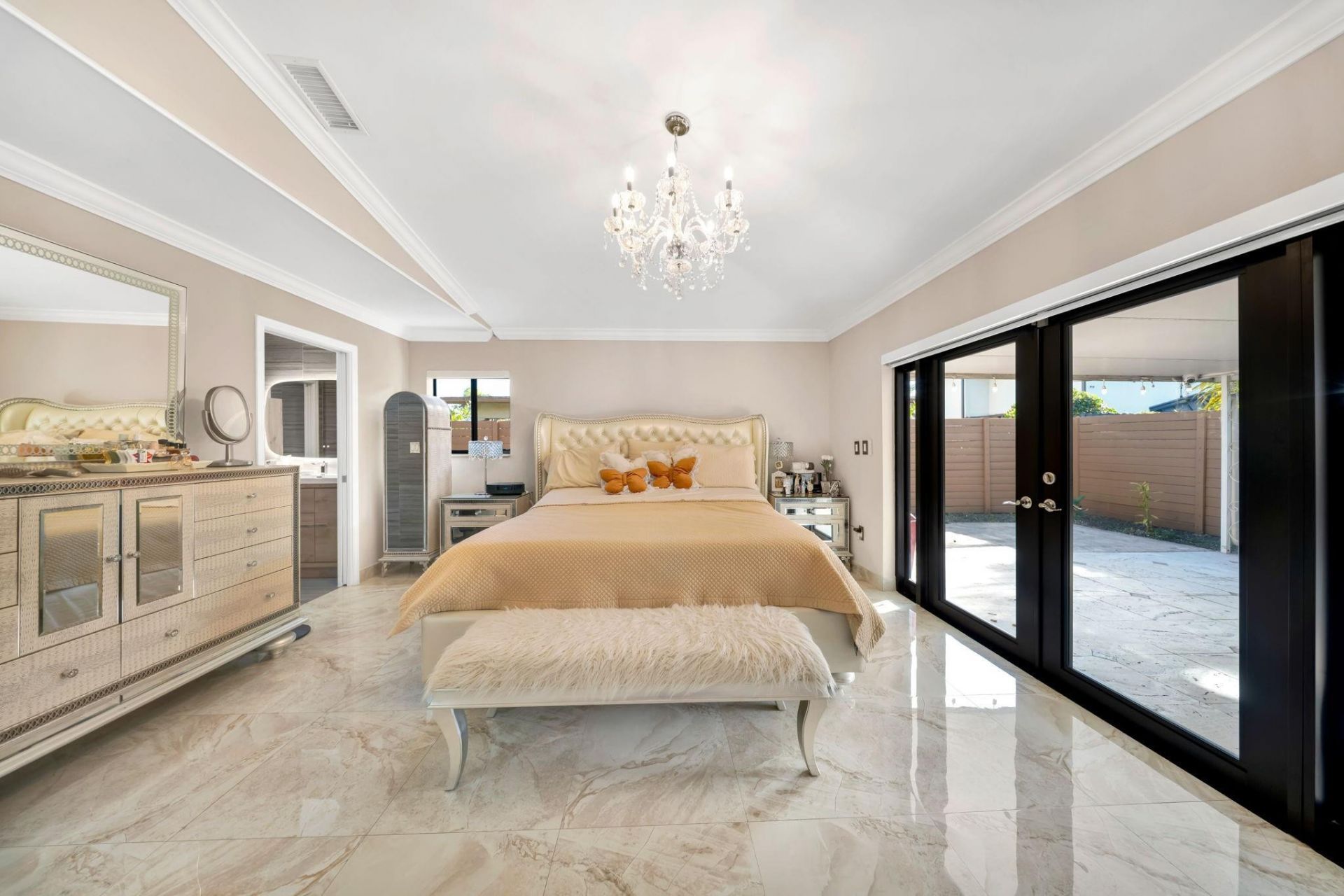 1170 SW 85th Court, Miami, FL 33144 Photo