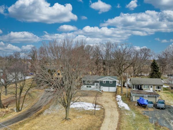 8112 N Shore Trail N, Forest Lake, MN 55025