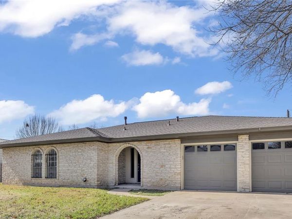 514 Sara DR, Round Rock, TX 78664
