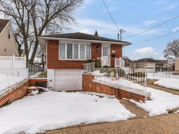 3620 Tuscala Street, Seaford, NY 11783