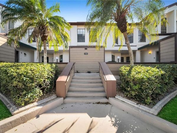 17260 Eagle TRCE, Unit 10, FORT MYERS, FL 33908