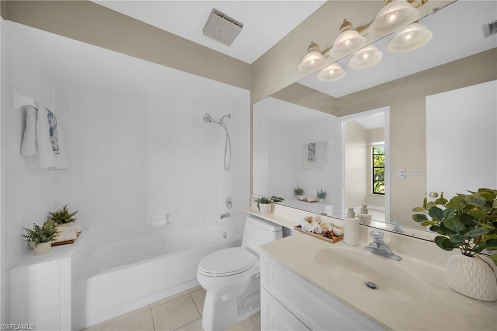 17260 Eagle Trce, Unit 10, Fort Myers, FL 33908 Photo