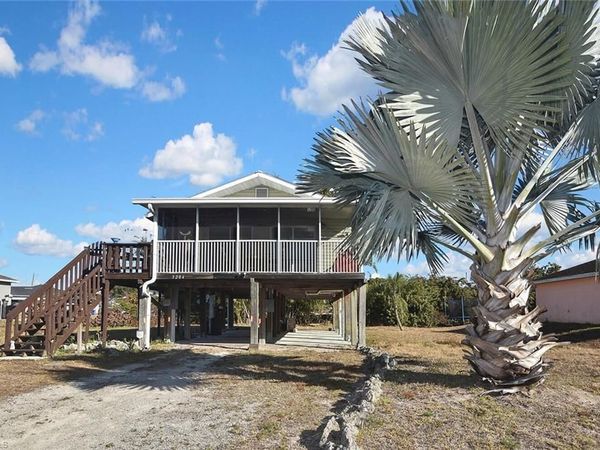 3204 41st ST SW, LEHIGH ACRES, FL 33976
