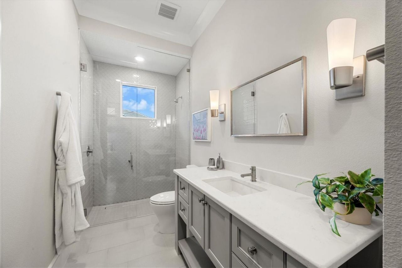 3927 Founders Club Drive, Sarasota, FL 34240 Photo