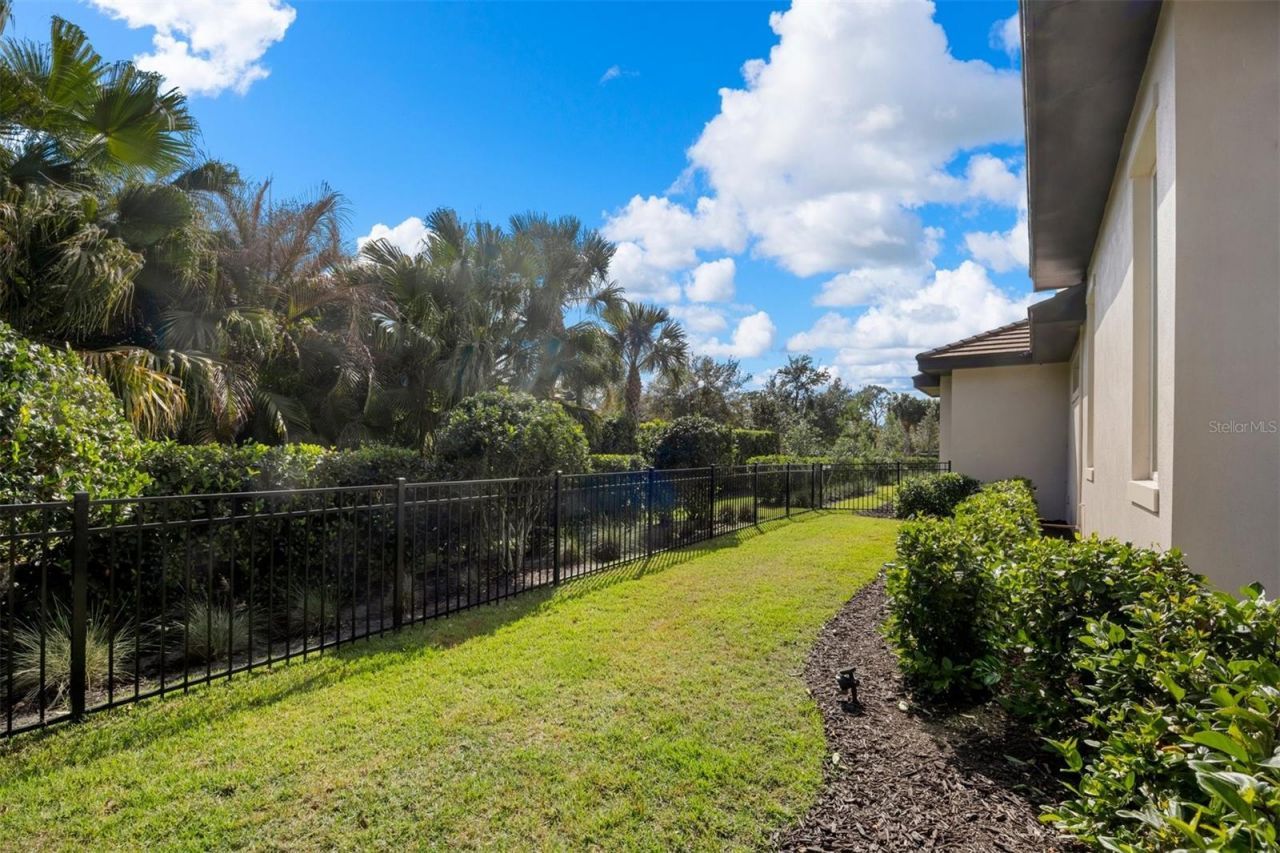 3927 Founders Club Drive, Sarasota, FL 34240 Photo