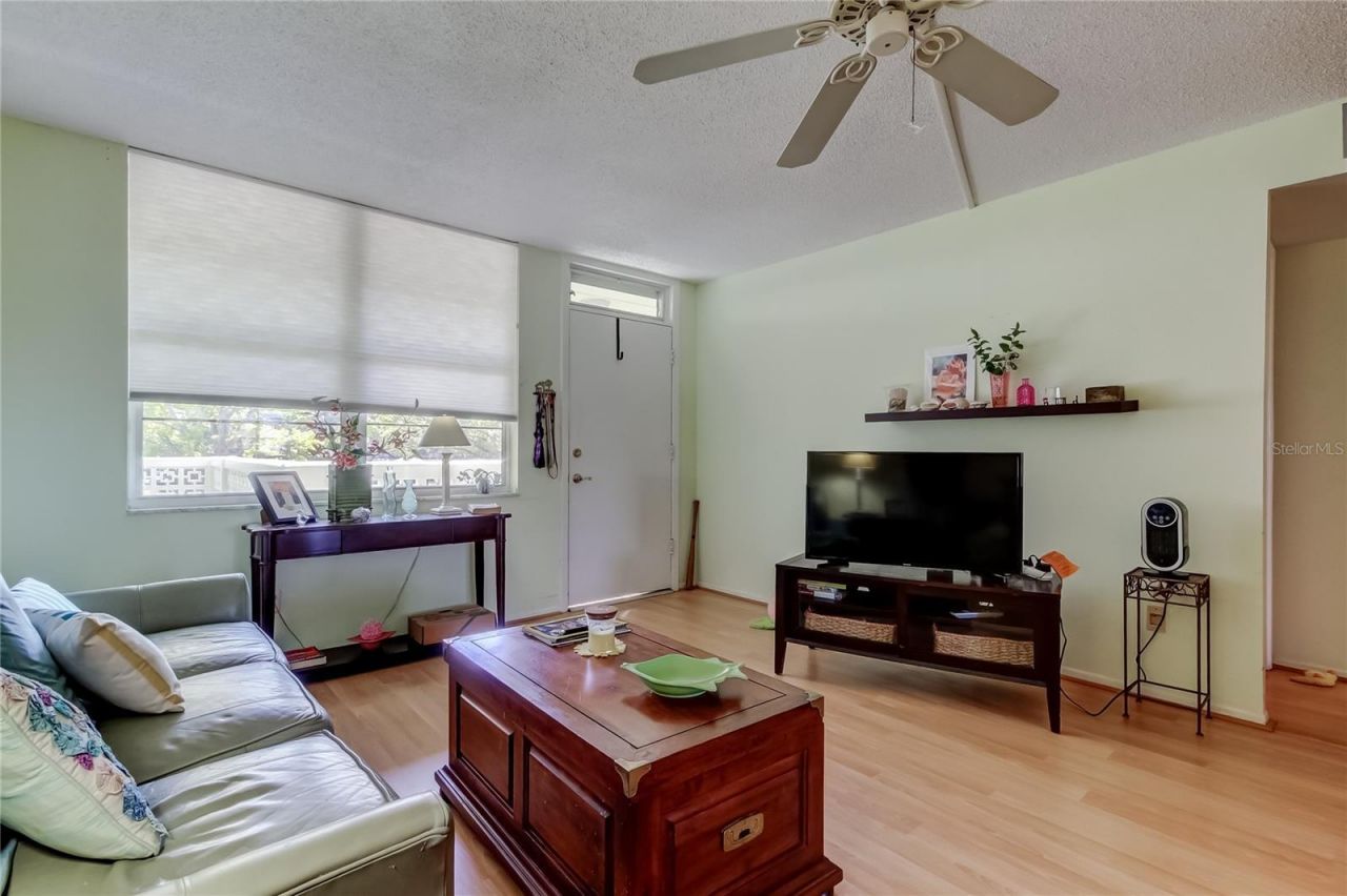 4710 Bay Street Ne, Unit 204, Saint Petersburg, FL 33703 Photo
