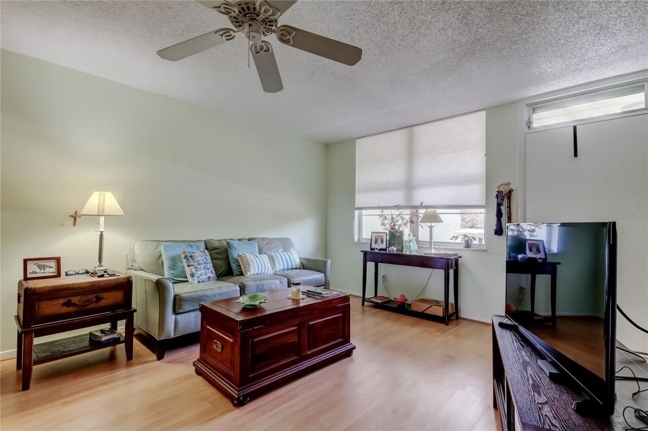 4710 Bay Street Ne, Unit 204, Saint Petersburg, FL 33703 Photo