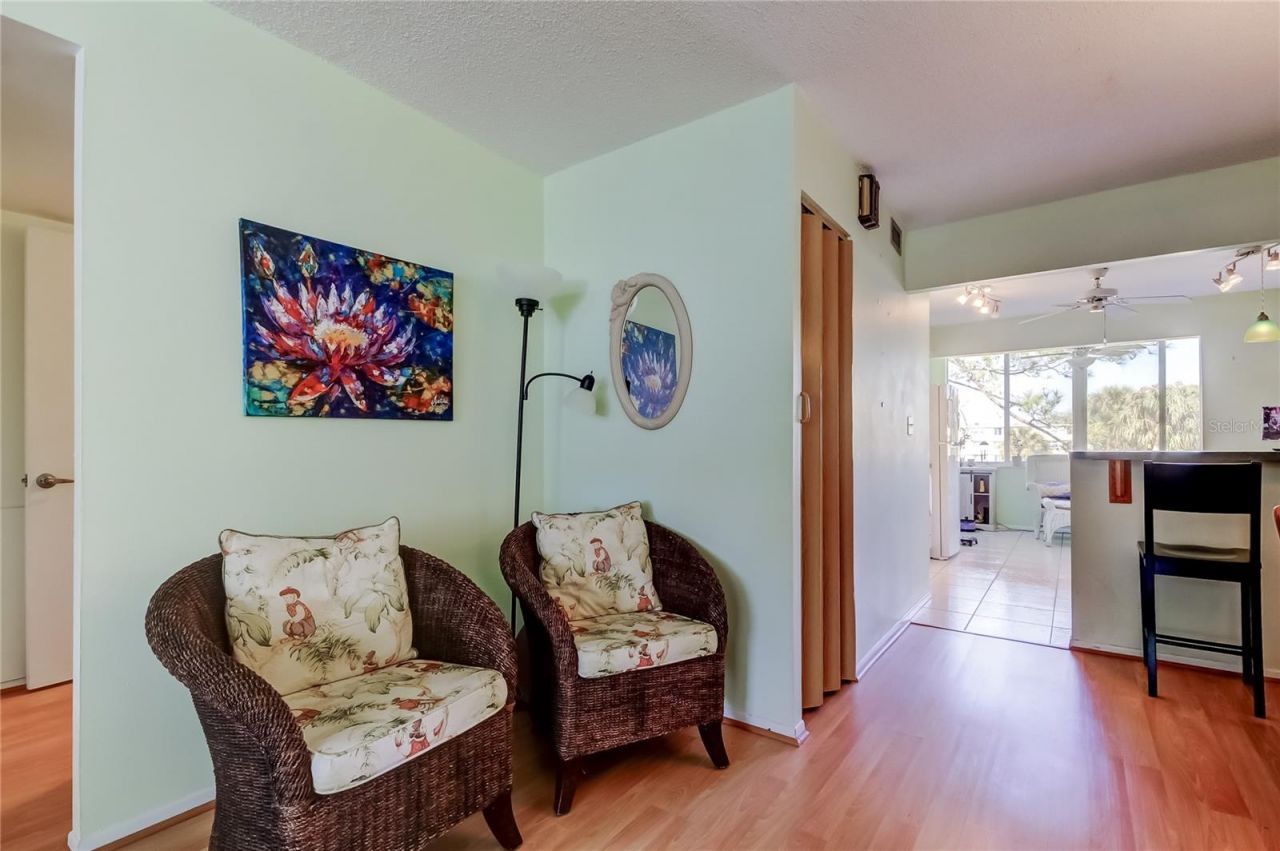 4710 Bay Street Ne, Unit 204, Saint Petersburg, FL 33703 Photo