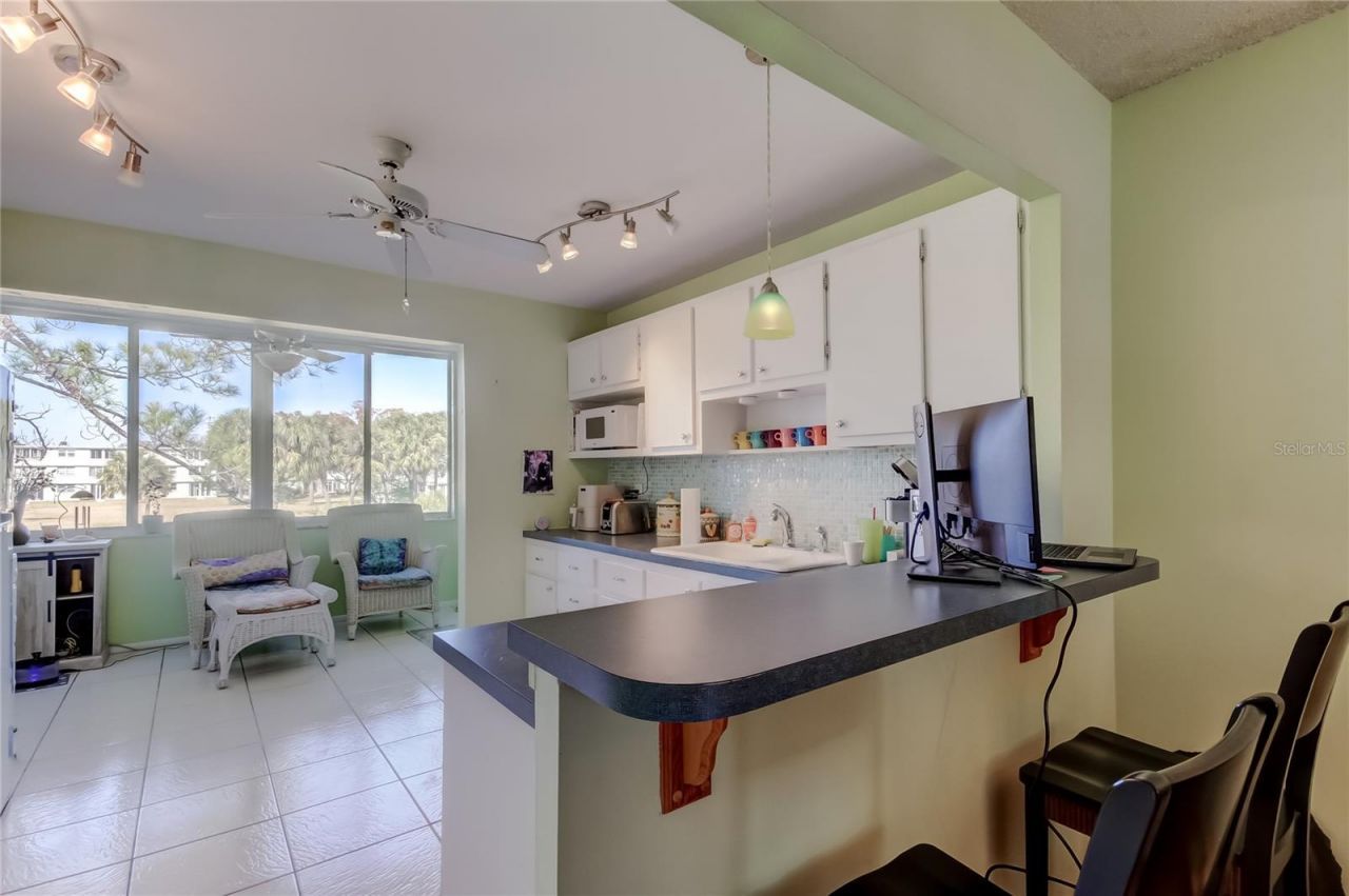 4710 Bay Street Ne, Unit 204, Saint Petersburg, FL 33703 Photo