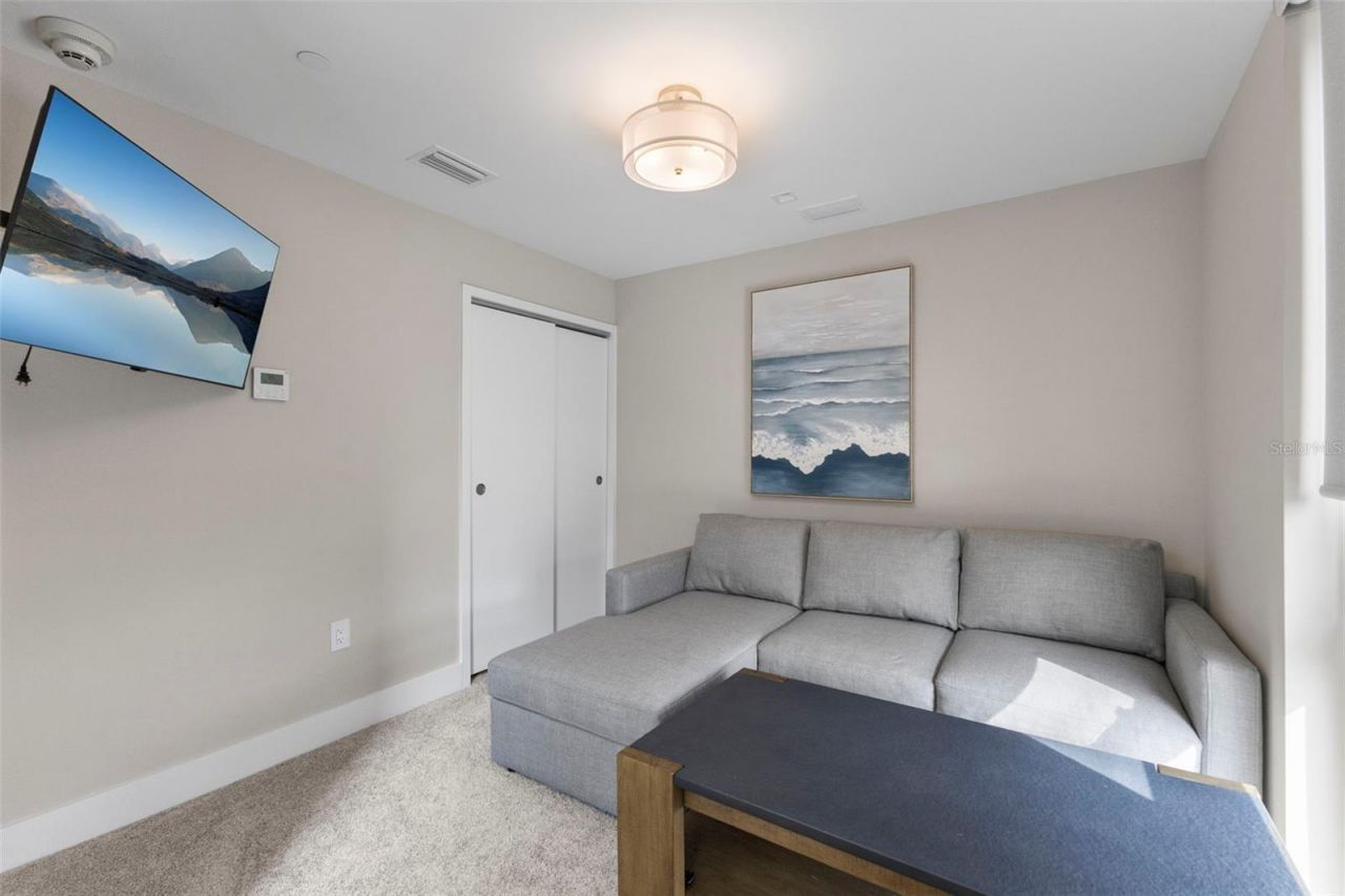 1558 4th St, Unit 212, Sarasota, FL 34236 Photo