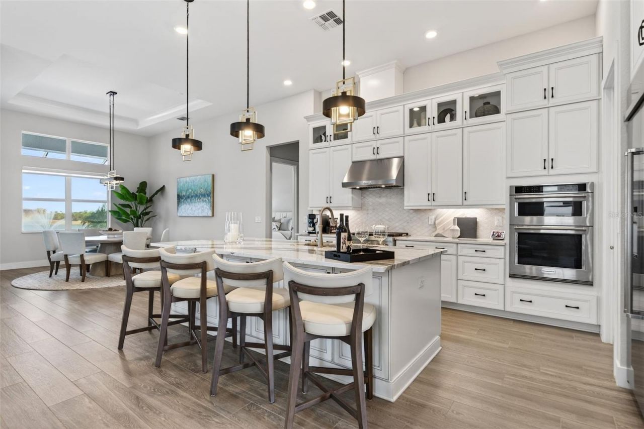 8122 Redonda Loop, Lakewood Ranch, FL 34202 Photo