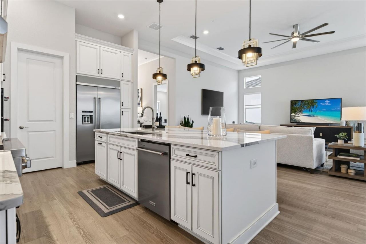 8122 Redonda Loop, Lakewood Ranch, FL 34202 Photo