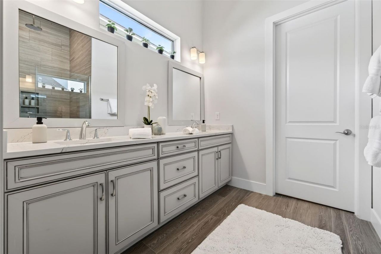 8122 Redonda Loop, Lakewood Ranch, FL 34202 Photo