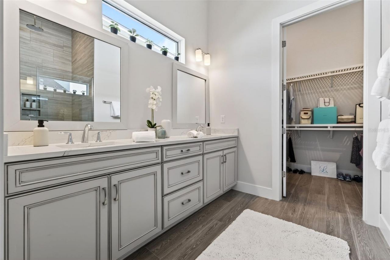 8122 Redonda Loop, Lakewood Ranch, FL 34202 Photo