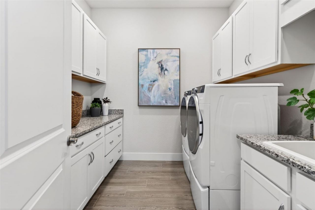 8122 Redonda Loop, Lakewood Ranch, FL 34202 Photo