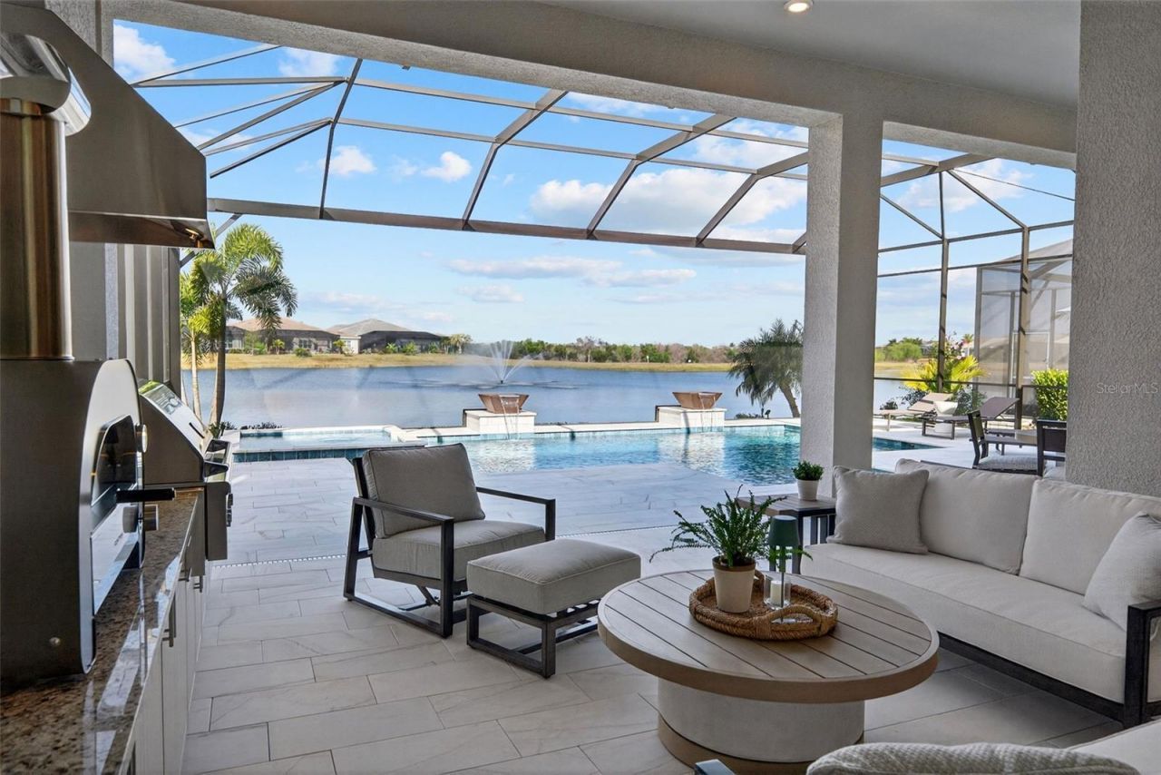 8122 Redonda Loop, Lakewood Ranch, FL 34202 Photo