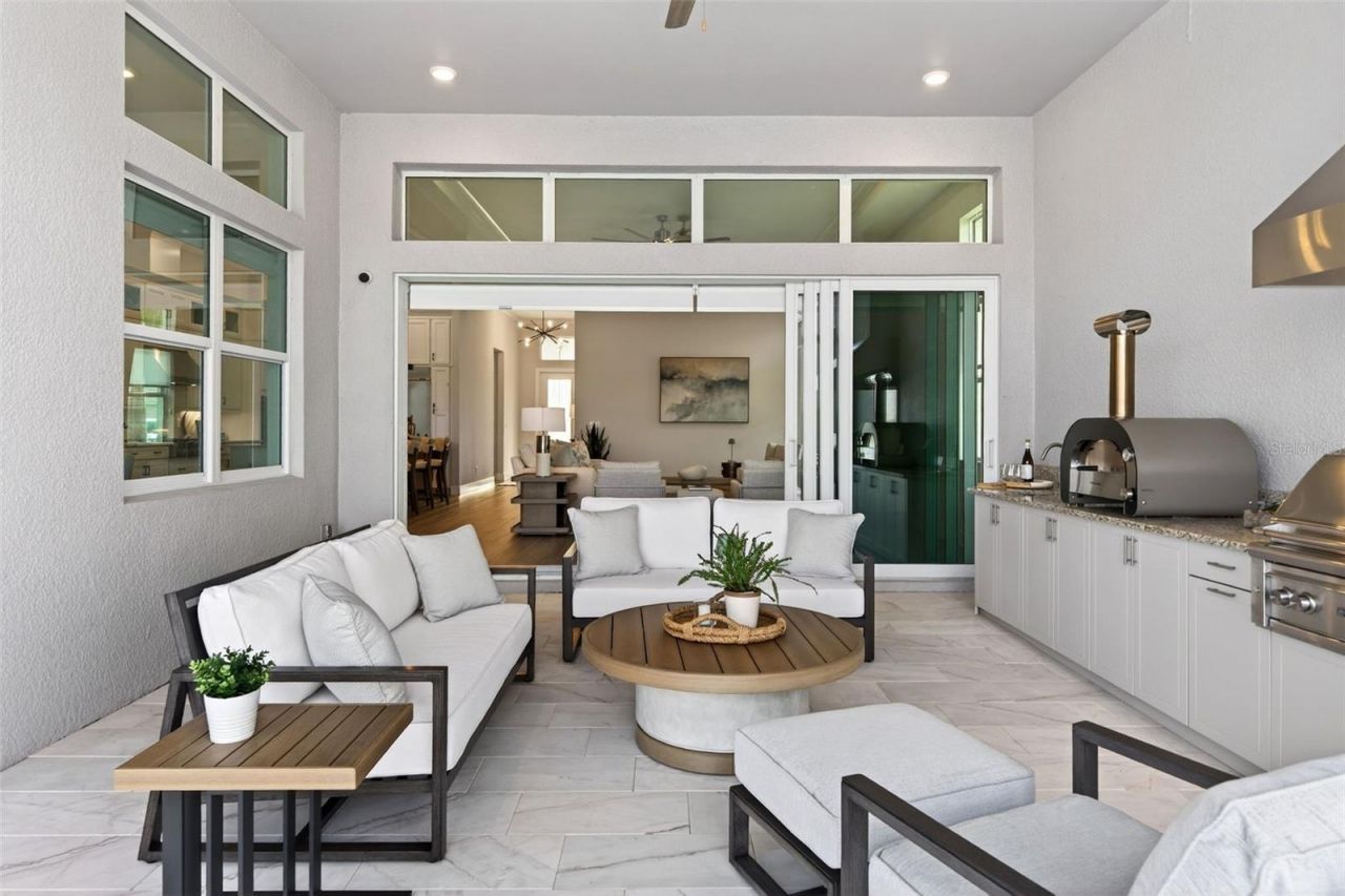 8122 Redonda Loop, Lakewood Ranch, FL 34202 Photo