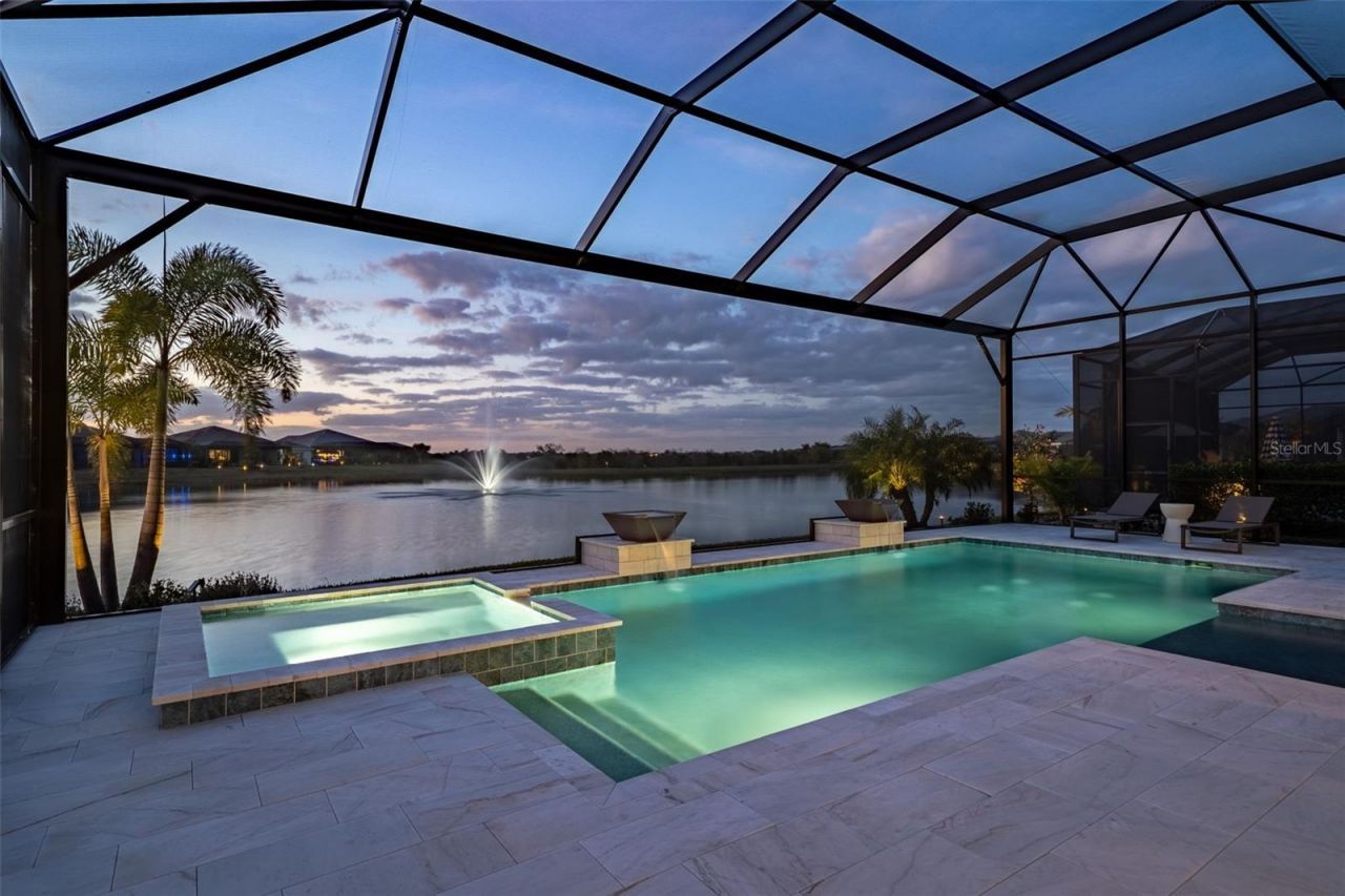 8122 Redonda Loop, Lakewood Ranch, FL 34202 Photo