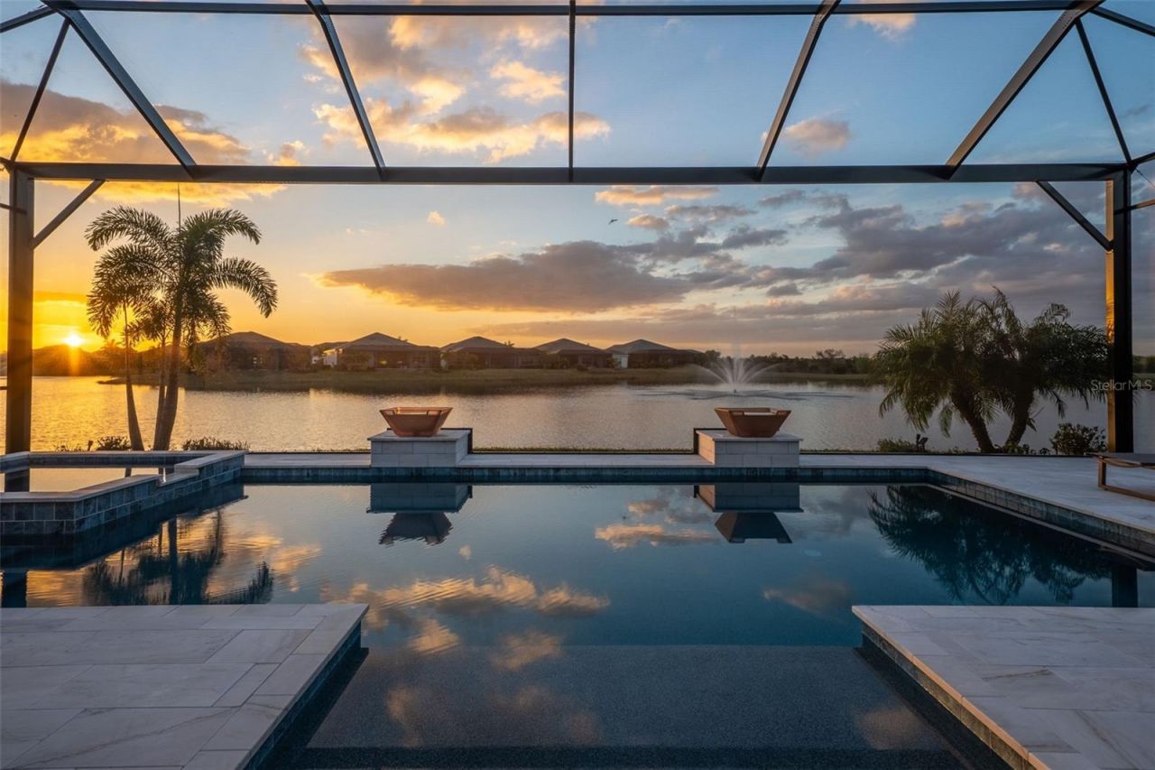 8122 Redonda Loop, Lakewood Ranch, FL 34202 Photo