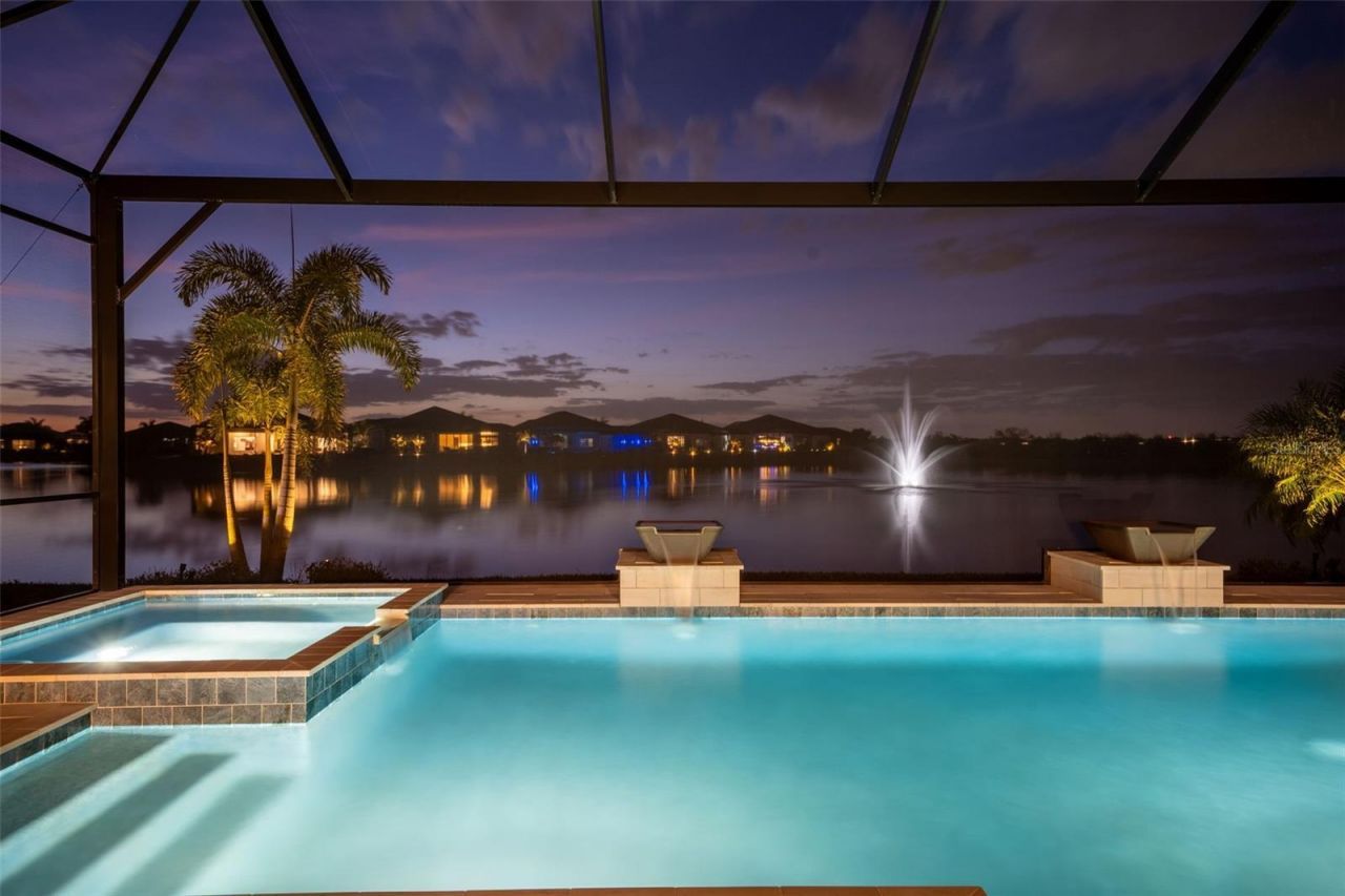 8122 Redonda Loop, Lakewood Ranch, FL 34202 Photo