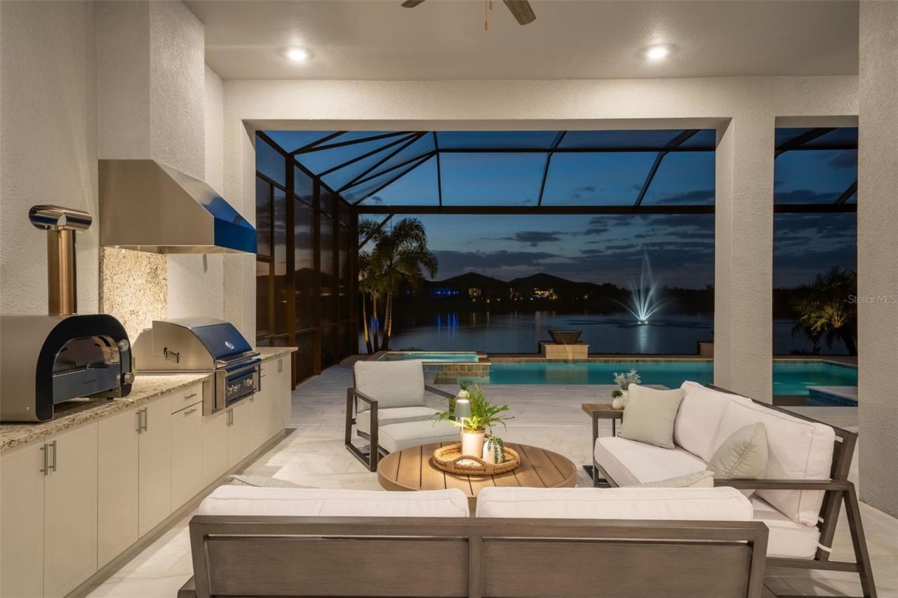 8122 Redonda Loop, Lakewood Ranch, FL 34202 Photo