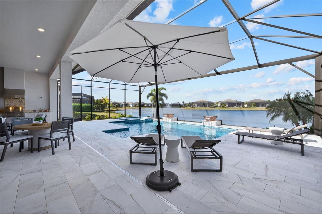 8122 Redonda Loop, Lakewood Ranch, FL 34202 Photo